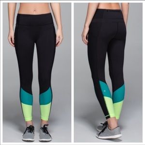 LULULEMON TRAILBOUND 7/8  LEGGINGS